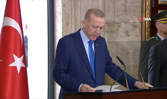 Devlet Erkanı Anıtkabir’de