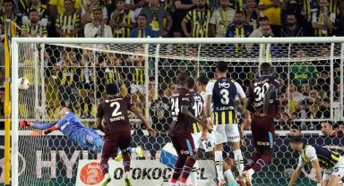 Fırtına, Kadıköy'de koptu!