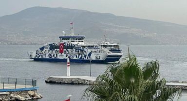İzmir'de arabalı vapur seferleri iptal edildi