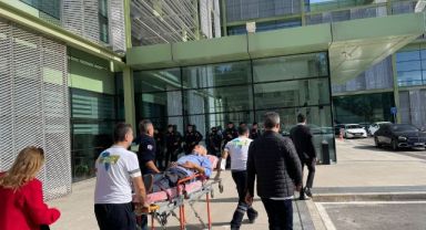 İzmir'de 'Özgür Özel' izdihamı… Basın mensupları zor anlar yaşadı!