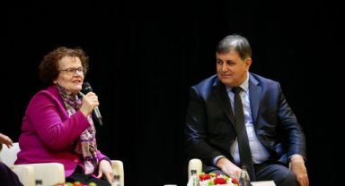 Karşıyaka’da Cumhuriyet ve kadın konuşuldu