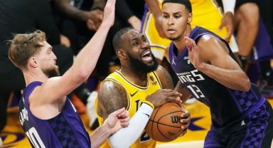 Lakers’ta LeBron James’in triple-double performansı galibiyete yetmedi