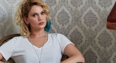 Ünlü oyuncu ''hakaret'' suçundan ifade verdi