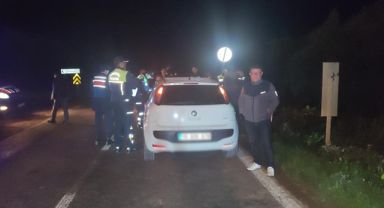Zincirleme trafik kazasında 3 araç birbirine girdi!