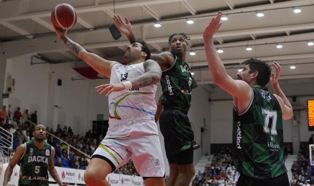 Aliağa Petkimspor, 4 maç sonra kazandı