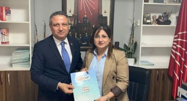 Barış Erel Bayraklı Belediye Başkanlığı için yola çıktı