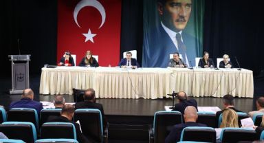 Batur: Konak'ın geleceği için tarihi kararlara imza attık / Gürçeşme 1. Etap plan revizyonu Konak meclisinden oybirliğiyle geçti