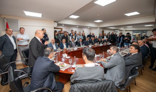 Belediye-İş Sendikası'ndan Başkan Soyer'e destek