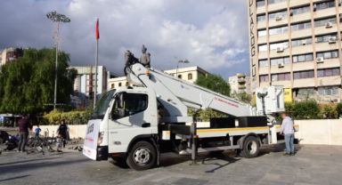 Bornova'ya 28 metrelik teleskopik platform aracı
