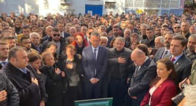 CHP'li Kaya'nın annesi vefat etti... Özel cenaze törenine katıldı!