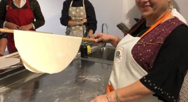 Geleneksel Yemek Atölyelerinin ilk lezzeti: Urla Mantısı (Kulaklı Mantı)