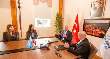 İzmir Büyükşehir Belediyesi çocuk dostu kent için UNICEF ile protokol imzaladı