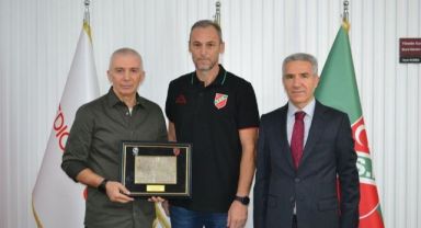 Karşıyaka Medical Point’te Gökhan Öner, galibiyetle başladı