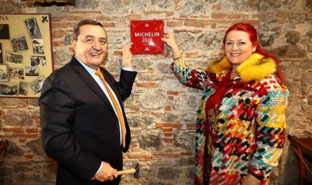 Michelin plaketini Başkan Batur astı