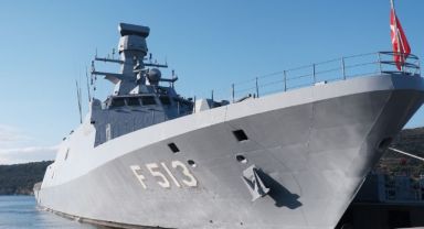 Türkiye’nin göz bebeği TCG Burgazada, yeni yılda nöbette