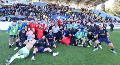 Yılmaz Vural yönetimindeki Menemen FK, play-off hattında