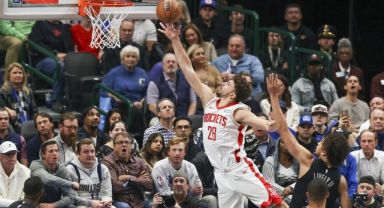 Alperen’in 26 sayı kaydettiği maçta Houston, Detroit’i farklı yendi