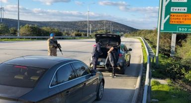 Çeşme'de son 1 haftada, aranan 56 kişi yakalandı