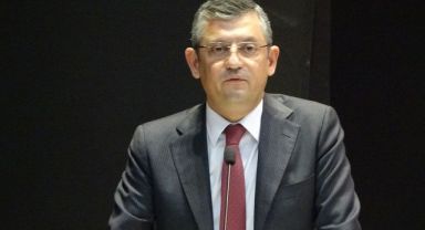 CHP lideri Özgür Özel Anayasa’ya Saygı Mitingi'nin iptal edildiğini duyurdu
