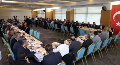 Dağ, Cumhur İttifakı’nın Belediye Başkan Adaylarıyla toplantı yaptı