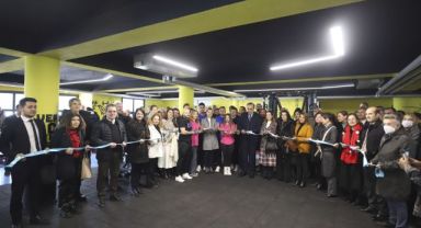 DEÜ'nün Sinan Şamil Sam Fitness Merkezi Tınaztepe Spor Salonun'da hizmete girdi