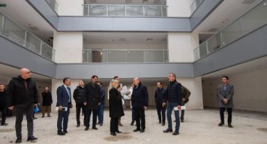 İzmir Büyükşehir Belediyesi ek hizmet binasına kavuşuyor