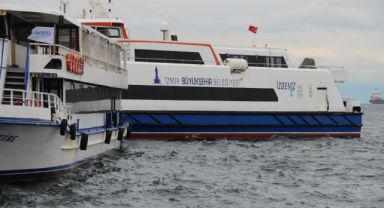 İzmir'de deniz ulaşımına fırtına engeli