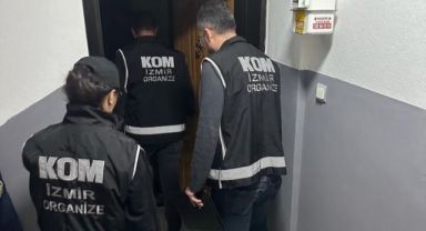 İzmir'de FETÖ şüphelilerine yönelik operasyon: Çok sayıda gözaltı var!
