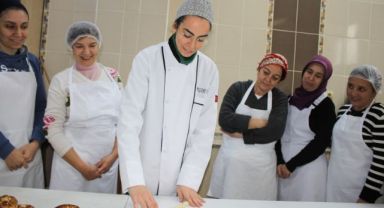 Karşıyaka Belediyesi, sertifikalı kurslarla istihdama destek sunuyor