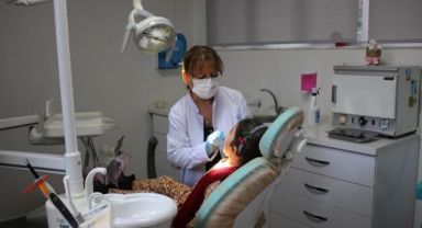 Karşıyaka’da bin 750 çocuk diş taramasından geçirildi