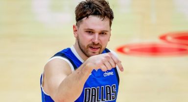 Luka Doncic 73 sayı ile tarihe geçti