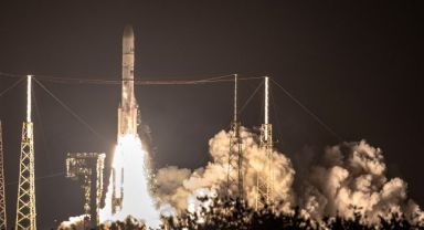 NASA, 50 yıl sonra ilk kez Ay'a iniyor