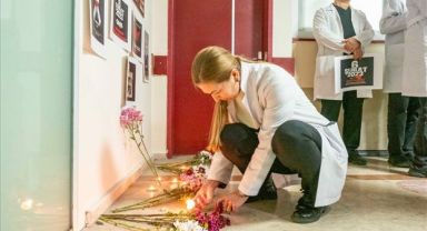 6 Şubat depreminde hayatını kaybedenler İzmir’de anıldı