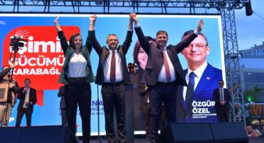 CHP Genel Başkanı Özel'den Tugay'a: Sütte leke var onda yok