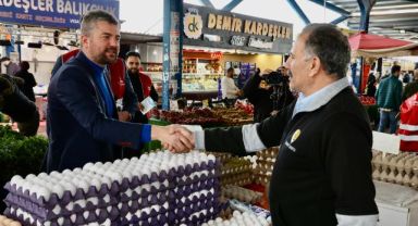 CHP’li Duman Bucalı pazarcılarla buluştu