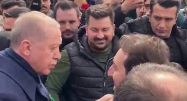 Cumhurbaşkanı Erdoğan’a evinin önünde doğum günü sürprizi