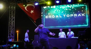 Erdal Toprak, Torbalı'da sahne alacak