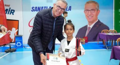Gaziemir’in taekwondocularından kuşak mücadelesi