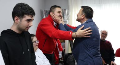 Hamza Dağ engelli öğrencilerle bir araya geldi