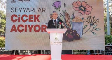 İzmir’de seyyar tezgahlar çiçek açıyor