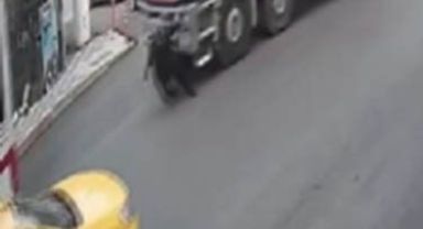 Kamyonun altında ezilen kadın hayatını kaybetti