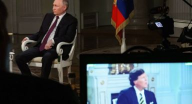 Putin: Ukrayna heyeti İstanbul'da barış belgesi imzalamaya hazırdı, ancak Johnson onları caydırdı