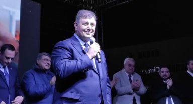 Tugay Bornova'dan seslendi: İzmir parlayan yıldız olacak!