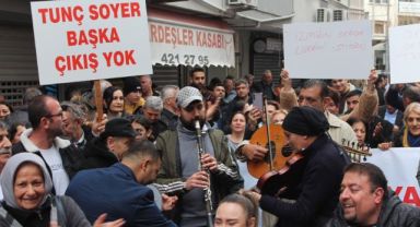 Tunç Soyer eylemlerine devam:  Tunç Başkan'ın hakkı İzmir!