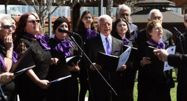 3. Yaş Üniversiteli çınarlardan Karşıyaka’da coşkulu şenlik