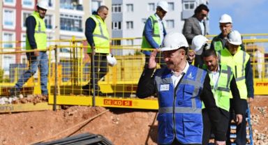 Başkan Soyer’den yerin 36 metre altında Buca Metrosu mesaisi