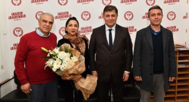 Cemil Tugay, TİP İzmir İl Örgütünü ziyaret etti