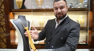 Gaziantep’te kuyumcularda yeni trend: Altın kravat