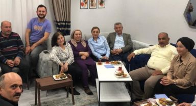 Güzelbahçe adayı Günay evde iftar açtı