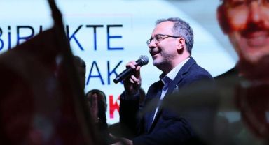 Kasapoğlu'ndan Karşıyaka stadı açıklaması: Temeli attık yapımı durdurdular